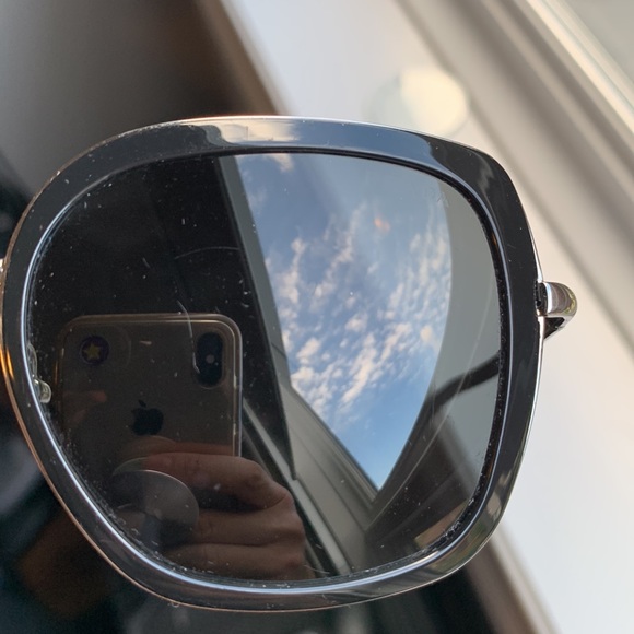 Authentic Prada Sunglasses SPR59M - Picture 7 of 9